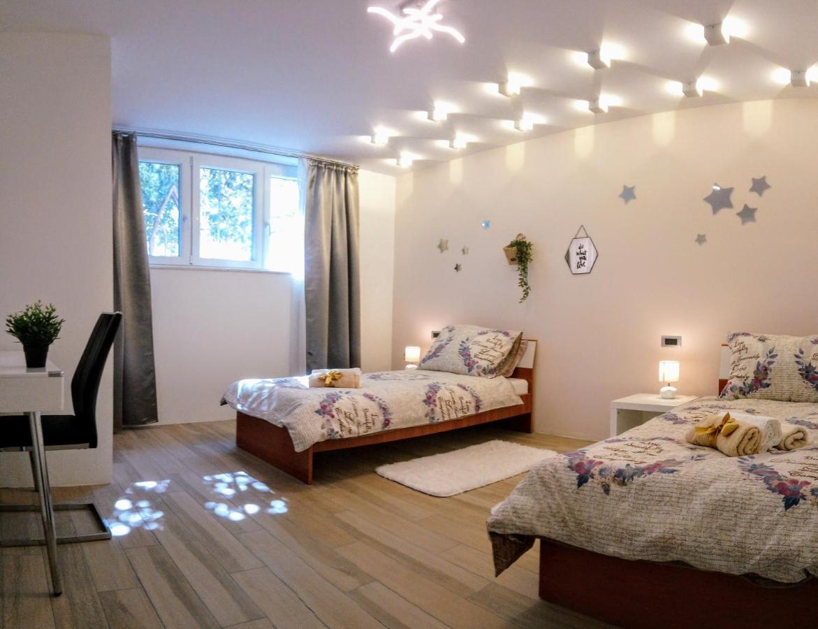 Split Symphony Garden: Modern, New Apartment מראה חיצוני תמונה